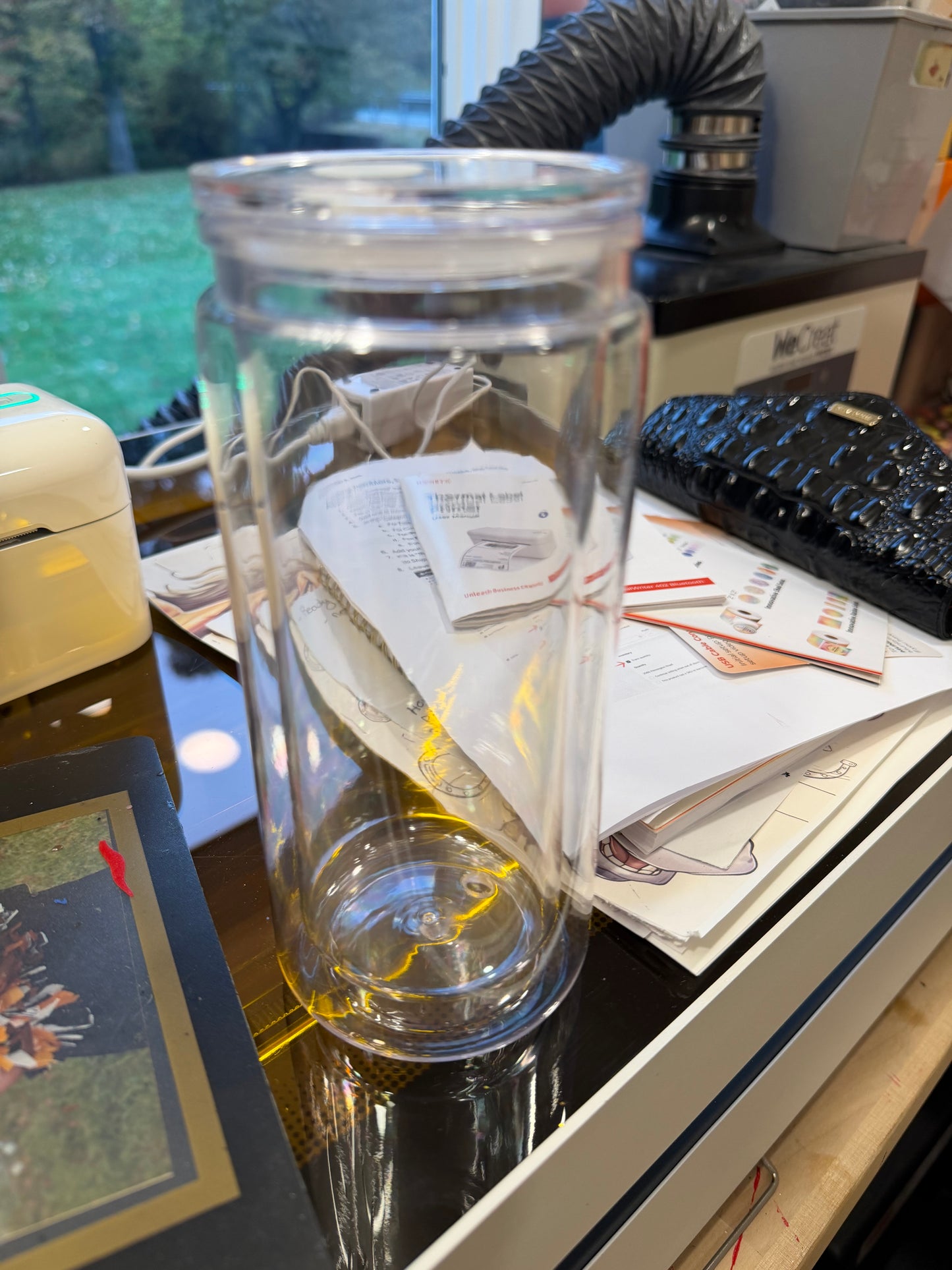 Sample Glitter Globe Cup