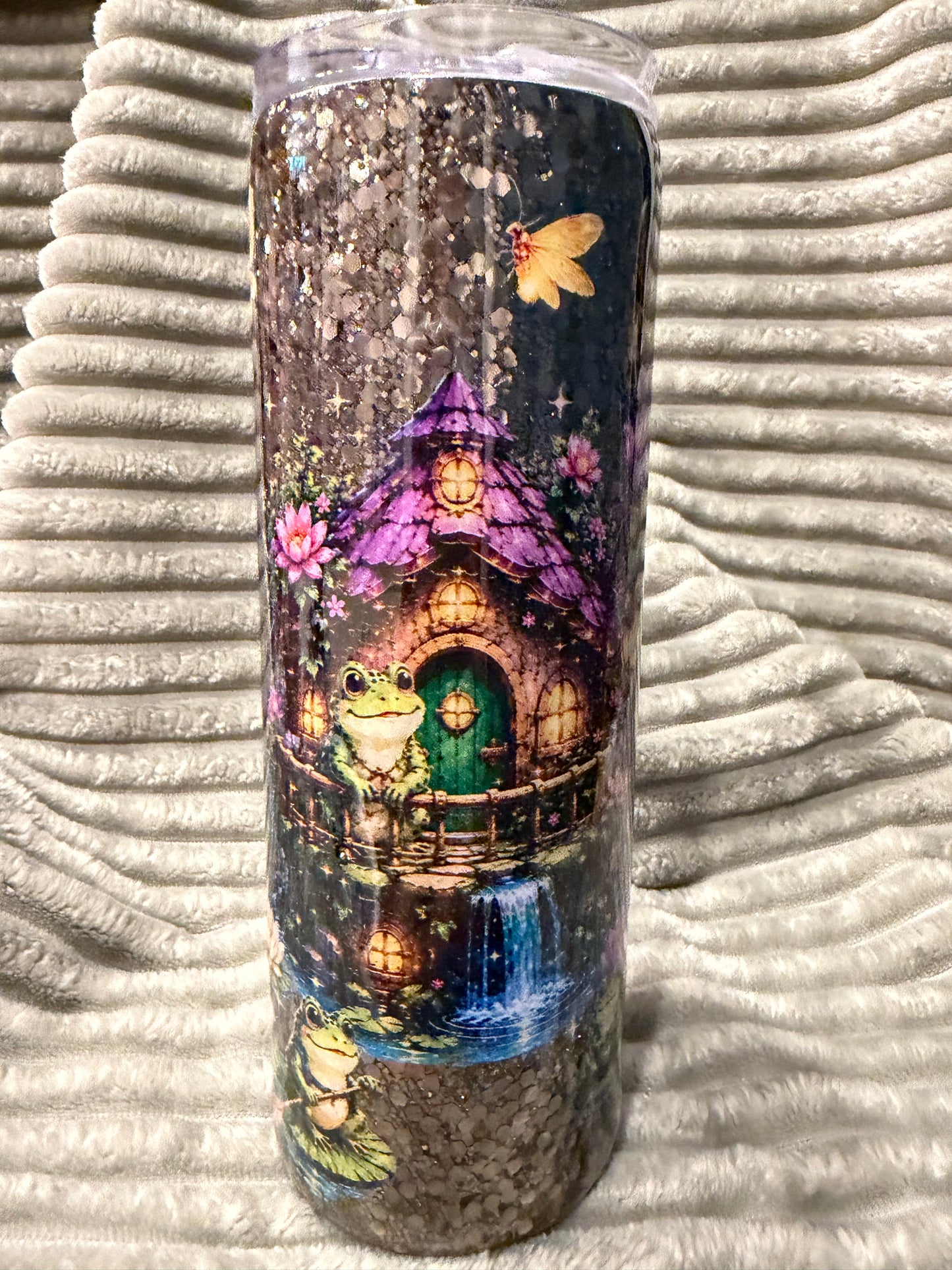 20 oz Frog Pond
