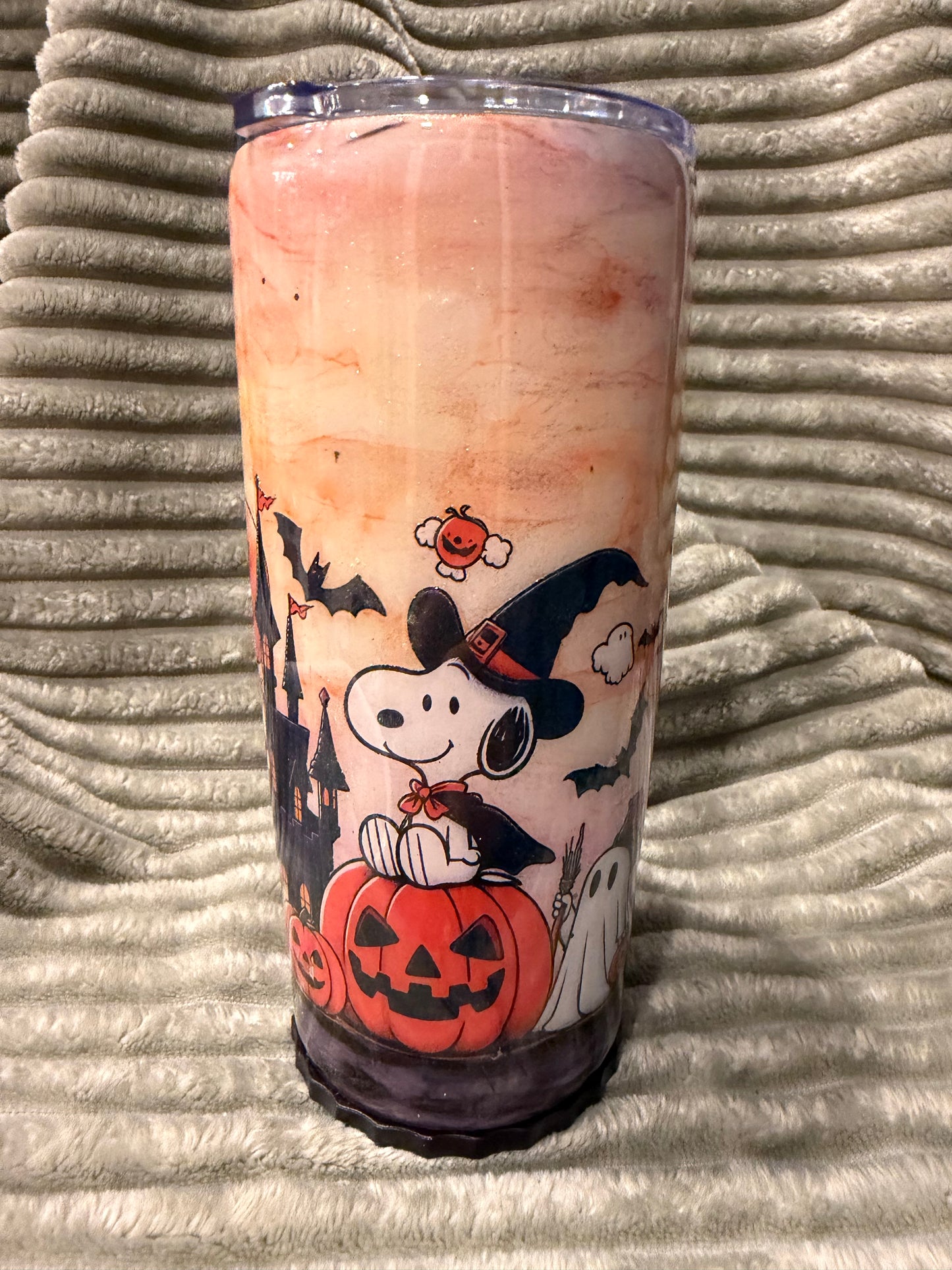 24 oz Halloween Snoop Strawbler