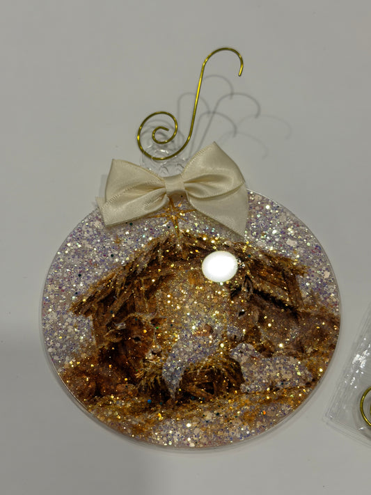 Manger ornament